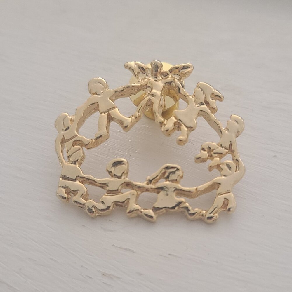 Circle Of Friends Angel 1990's Lapel Pin